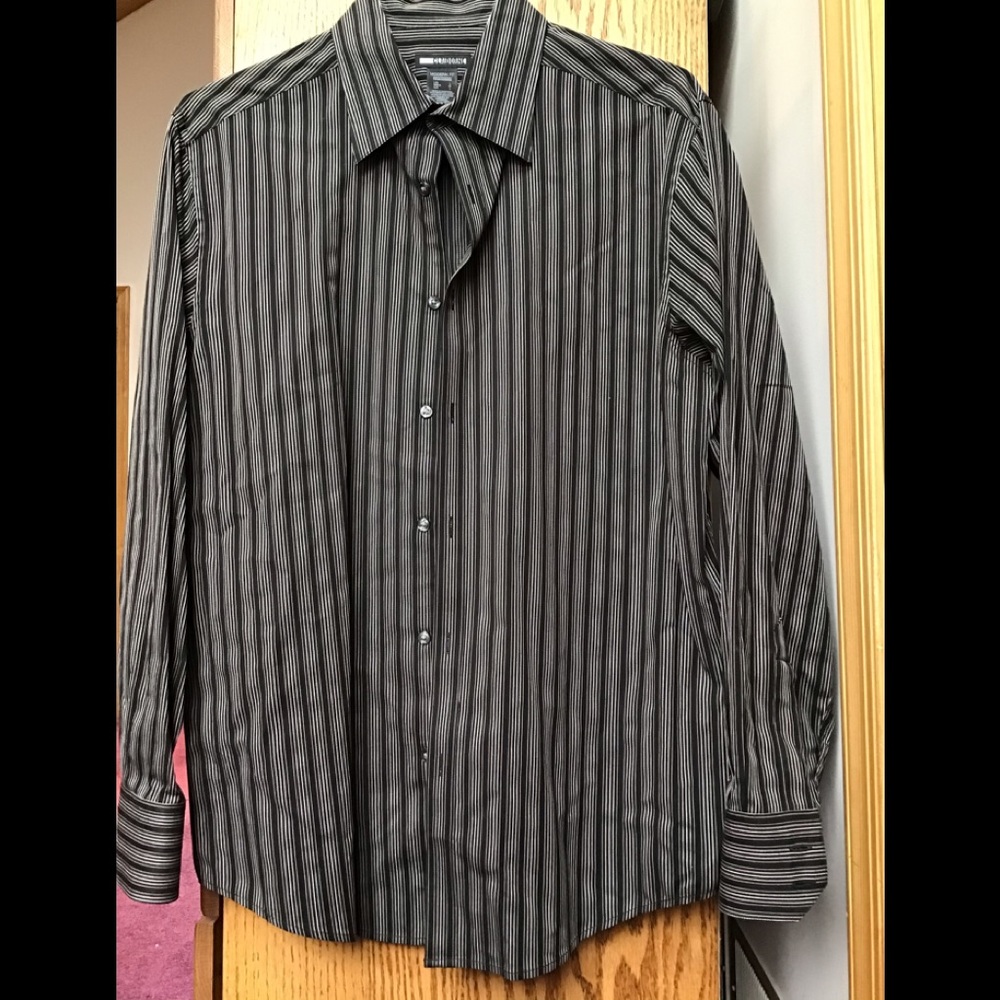 Claiborne men’s dress shirt black/stripes size L